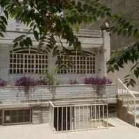 اباذر مستغلات دربستی ۶۰۰متر با پارکینگ