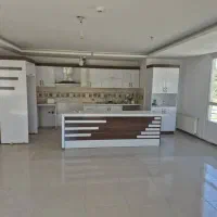 فروشی ۱۲۵ متری