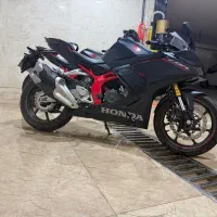 هوندا 250   Cbr