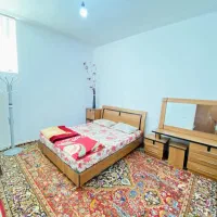 منزل ویلایی حیاط دار قیمت مناسب تمیز والفجر|اجارهٔ کوتاه‌مدت آپارتمان و سوئیت|شیراز, شهرک والفجر|دیوار