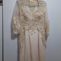 لباس مجلسی|لباس|پیشوا, |دیوار