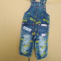 شلوارک بچه گانه