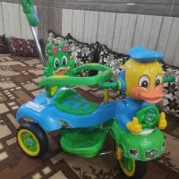 یه عدد سه چرخه موزیکال خارجی