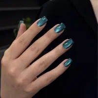 نیازمند دستیار ناخنکار