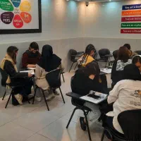 یادگیری تخصصی و حرفه ای زبان کودک و نوجوان