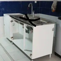 دو تیکه کابینت فلزی در حد نو نو زیر سینک و طبقه ای