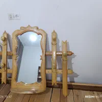 آینه و چوب لباسی