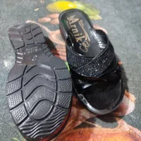 دمپایی|کیف، کفش، کمربند|زاهدان, |دیوار