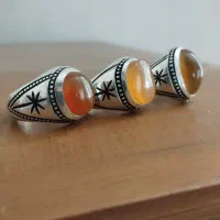 سه عدد عقیق یمنی کهنه استادعطایی|کلکسیون اشیاء عتیقه|فارسان, |دیوار