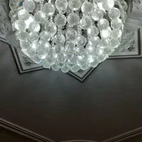 دوعددلوستر به همراه دیوارکوب|لوستر و چراغ آویز|رشت, چمارسرا|دیوار