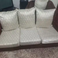 مبل راحتی هفت نفره همراه با میزوسط