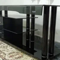 میز تلویزیون شیشه ای