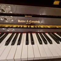 پیانو کوهلر‌ اند کمپبل KC-118D چرخدار (تولید کره)