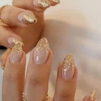 مدل برای خدمات ناخن