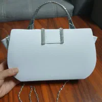 کیف|کیف، کفش، کمربند|قم, باغ شریفی|دیوار