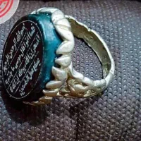 انگشتر با سنگ حدید..