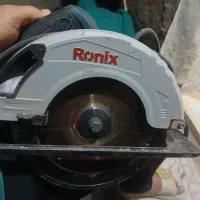 فارسی بر محک و اره سینی رونیکس