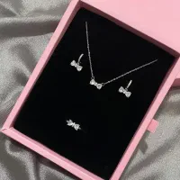 اکسسوری گوشواره گردنبند دستبند انگشتر