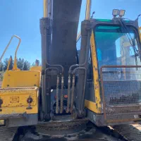 بیل ولو ۲۱۰ مدل ۲۰۰۶ خیلی کم کار|خودرو سنگین|اصفهان, آبشار|دیوار