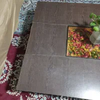 میز سالم قهوه ای چهار تامیز تو خودش است