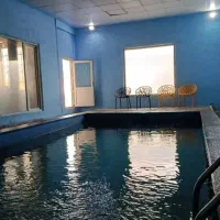 ویلا استخرسرپوشیده ابگرم ۲خواب        امروز خالی