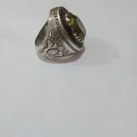 توپاز لیمویی با مخراجهای معدنی اصل ، رکاب دستساز