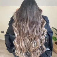 خدمات تخصصی رنگ مو