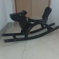 اسب و واکر چوبی