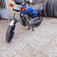 موتورسیکلت ۲۰۰پیشرو