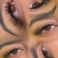 کاشت و اکستنشن مژه