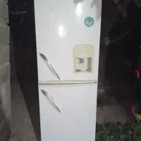 دو عدد یخچال فریزر در حد نو