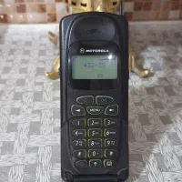 گوشی موتورولا و نوکیا E75 قدیمی آنتیک و کلکسیونی