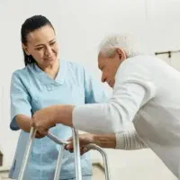 نگهداری سالمند درمنزل