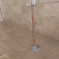 جالباسی ایستاده