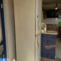 فروش یخچال درحال کار