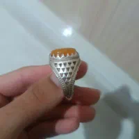 انگشتر عقیق زرد
