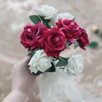 دسته گل رز مصنوعی