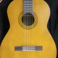 گیتار یاماها c40