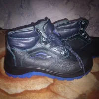 سبک،راحت،خیلی زیرقیمت(نسبت به تمام آگهی ها)|کیف، کفش، کمربند|اهواز, مستغلات|دیوار