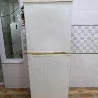 یخچال کارکردە فیلور