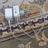 شارژر در حد نو