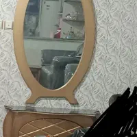 اینه قدی با میزش