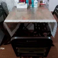 میز  با سه عدد صندلی