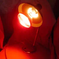 چراغ مادون قرمز درمانی