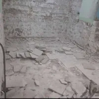 تخریب کار  ساختمان و تکاندن کچ سرامیک