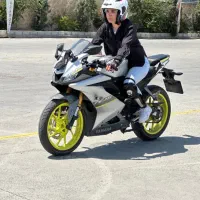 آموزش موتورسواری بانوان