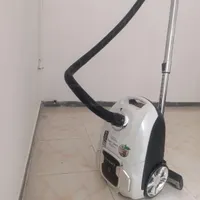 جاروبرقی|جاروبرقی، جارو شارژی، بخارشو|صحنه, |دیوار