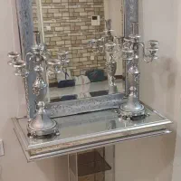 آیینه و شمعدان و کنسول