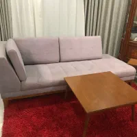فروش کاناپه و فرش و میز وسط