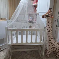 گهواره و تخت چوبی کنار مادر|تخت و صندلی بچه|لاهیجان, فیاض|دیوار